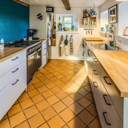 Awesome In Ry With Kitchen *